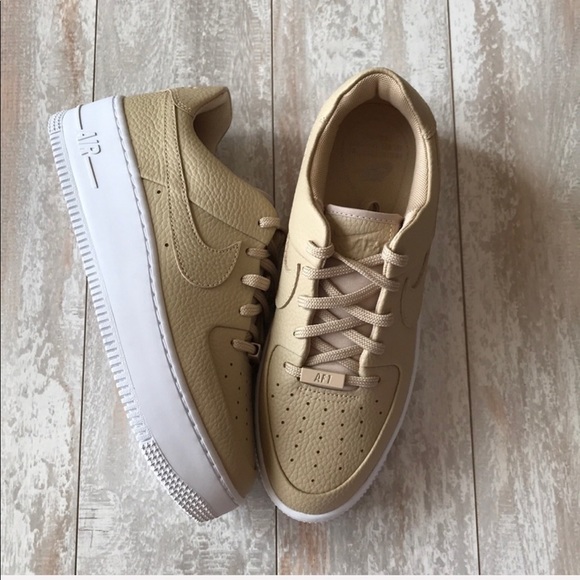 NWT Nike Air Force 1 Sage - Picture 4 of 8